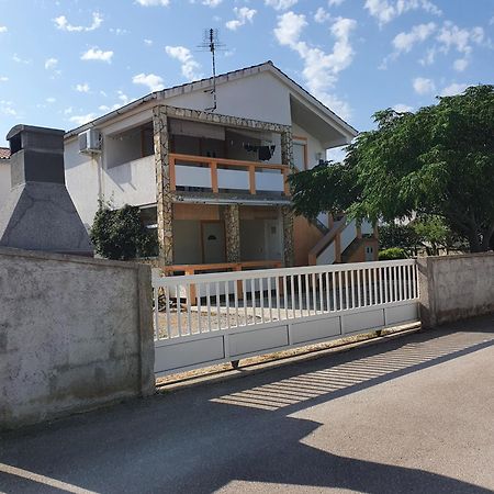 Lipa Mare Vir Apartamento Exterior foto